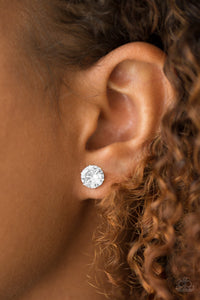 Paparazzi Just in TIMELESS - Gold Post Earring - Be Adored Jewelry