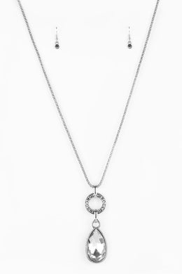 Lookin' Like A Million - Paparazzi Silver Necklace - Be Adored Jewelry
