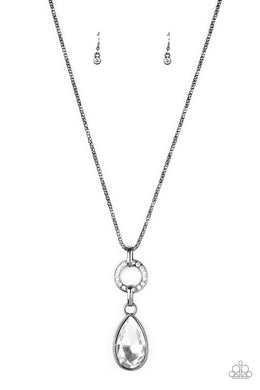 Lookin' Like A Million - Paparazzi Black Necklace - Be Adored Jewelry