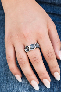 Paparazzi Accessories The Latest Luxe - Silver Ring Fiercely 5th Avenue Fashion Fix - Be Adored Jewelry