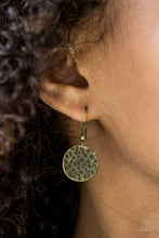 Load image into Gallery viewer, Paparazzi Accessories Treasure HUNTRESS - Brass Necklace - Be Adored Jewelry