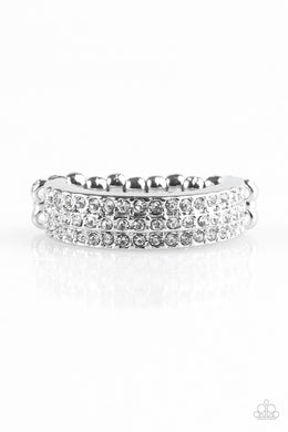 Paparazzi Accessories Turn the other CHIC - White Ring - Be Adored Jewelry