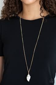 Breaking Out Of My Shell - Paparazzi Gold Necklace - Be Adored Jewelry