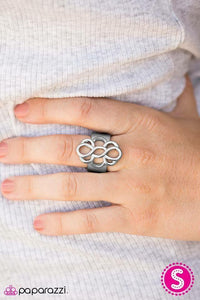 Paparazzi Breathe It All In - Silver Ring - Be Adored Jewelry