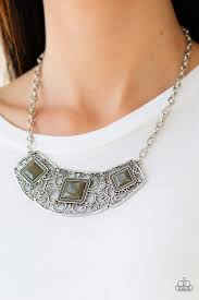 Feeling Inde-PENDENT - Paparazzi Green Necklace - Be Adored Jewelry
