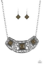 Load image into Gallery viewer, Feeling Inde-PENDENT - Paparazzi Green Necklace - Be Adored Jewelry