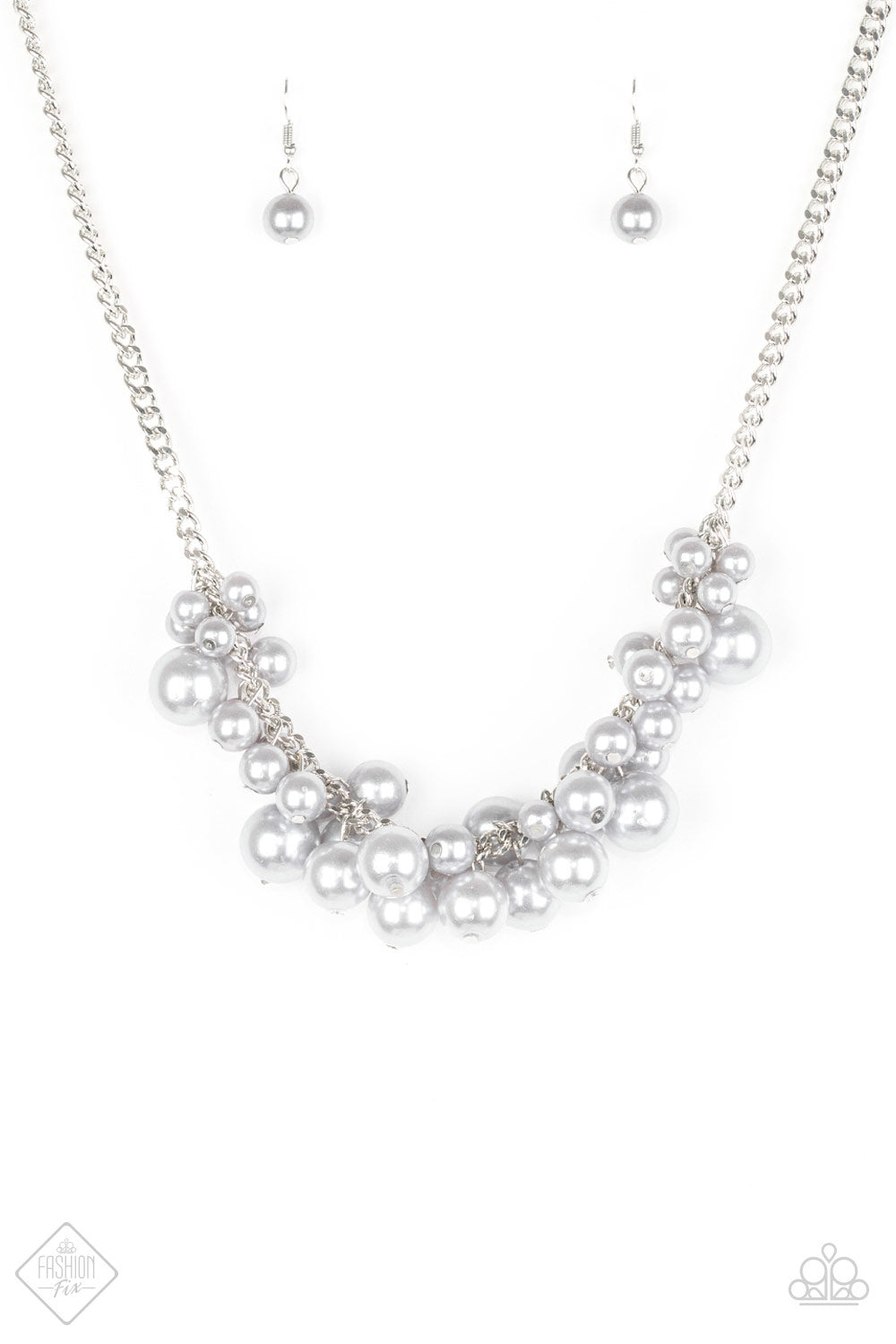 Glam Queen - Paparazzi Silver Necklace - Be Adored Jewelry