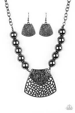 Paparazzi Large And In Charge - Black Necklace - Be Adored Jewelry