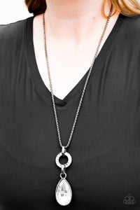 Lookin' Like A Million - Paparazzi Black Necklace - Be Adored Jewelry