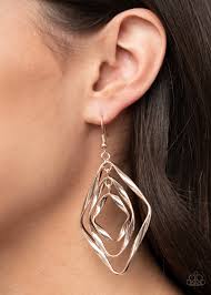 Be Adored Jewelry Retro Resplendence Gold Paparazzi Earring