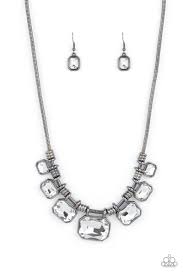 Be Adored Jewelry Urban Extravagance Black Paparazzi Necklace 